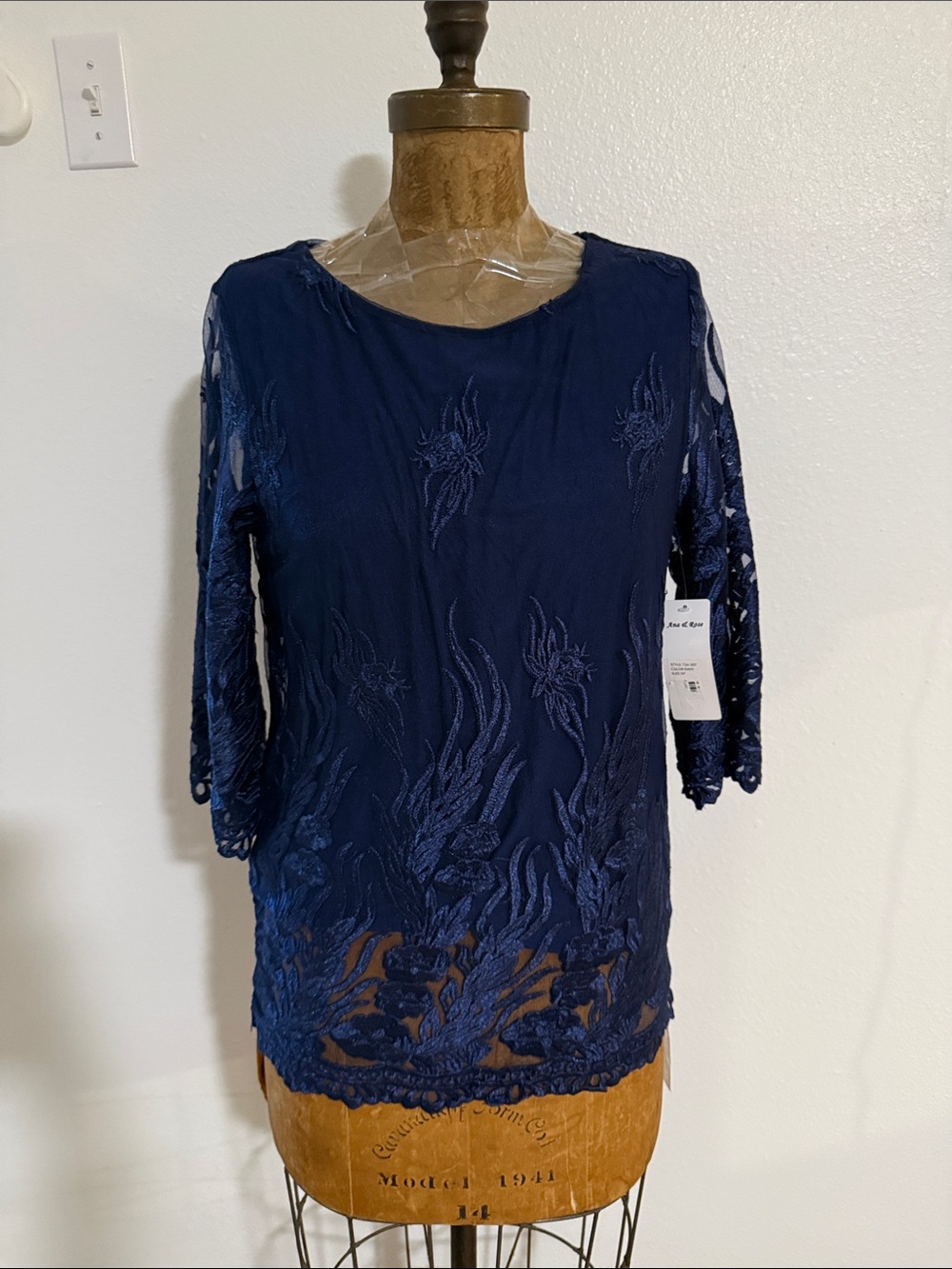 NWT Ana & Rose Embroidered Navy Lace-Trim Women's Top Size PS